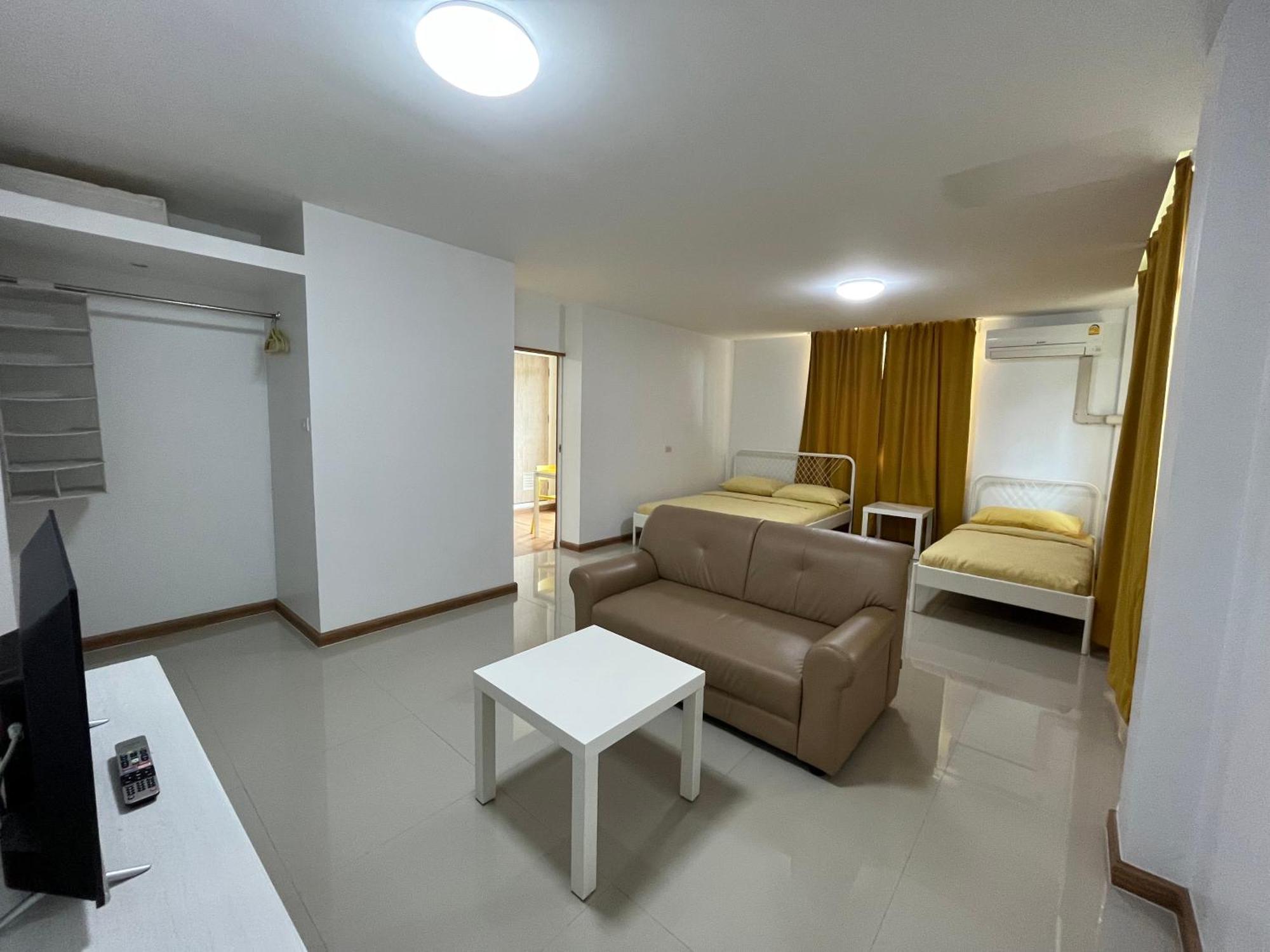 Dao Jaras Fah Hometel ดาวจรัสฟ้าโฮมเทล Bangkok Exterior foto